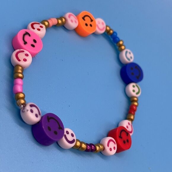 NWT Y2K Bracelets :) :) Stretchy Beaded Bracelet - Picture 2 of 3